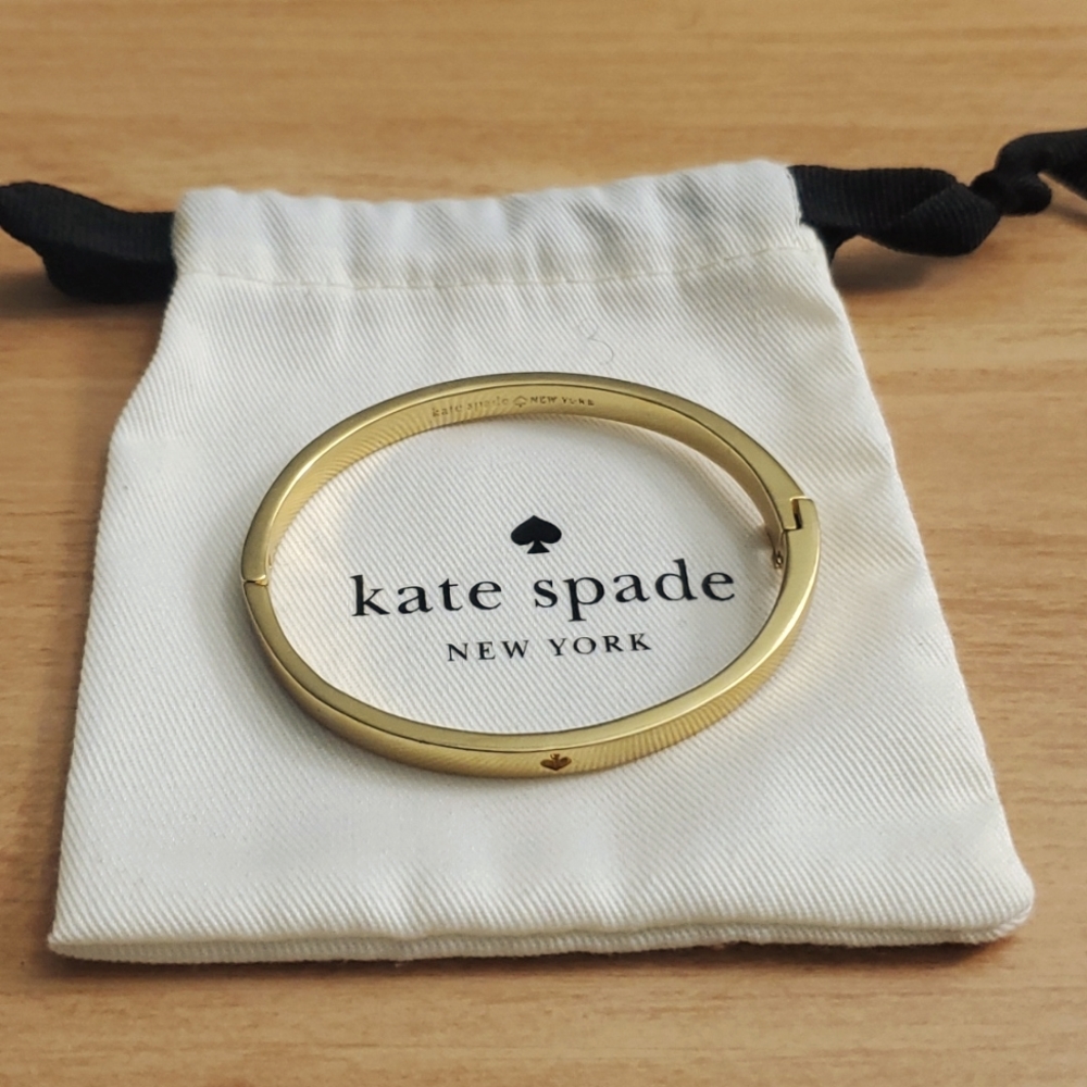 NWOT kate spade Gold Bangle Bracelet - Picture 2 of 5